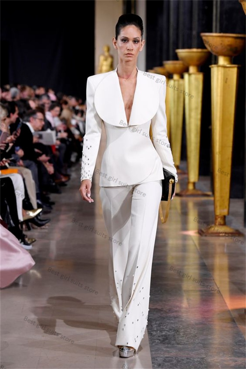 Women Formal Wear Tailor - Elegant White Women Suit Set 2
