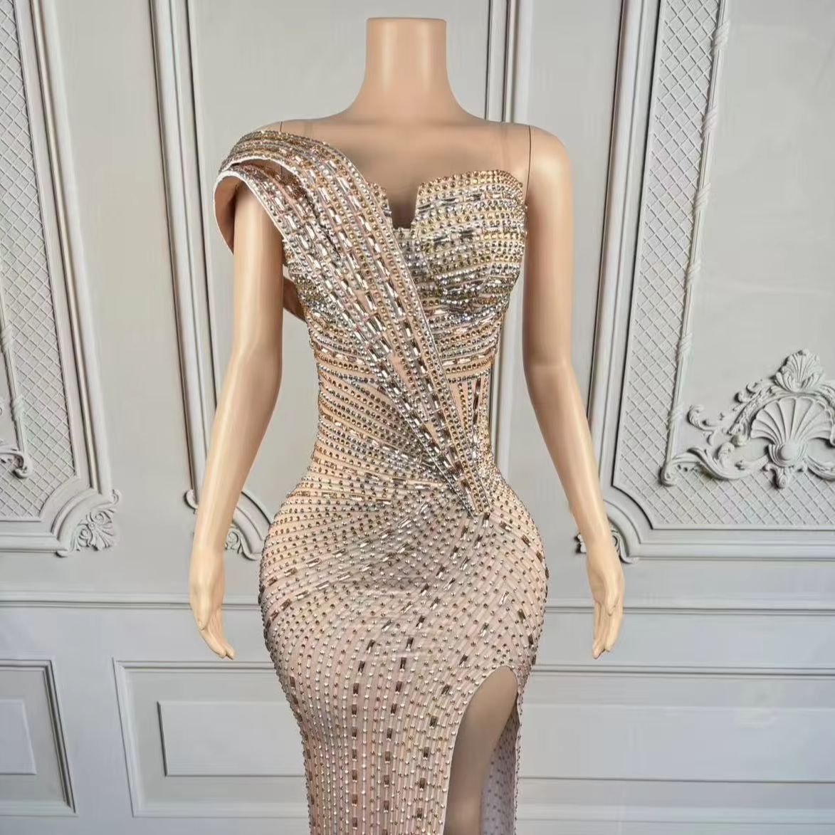 Xiangbin Sparkly Crystals Form - Women Formal Wear Photoshoot ulasan dan harga