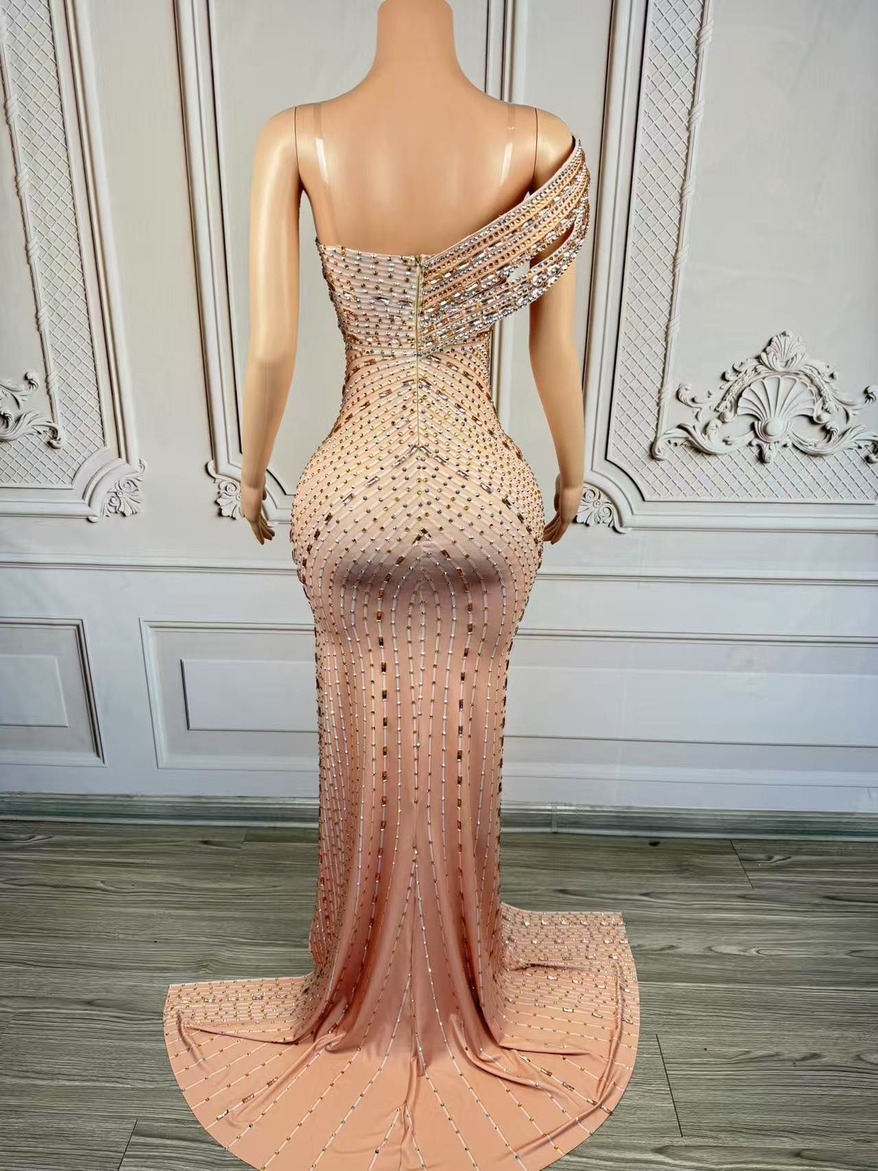 Xiangbin Sparkly Crystals Form - Women Formal Wear Photoshoot ulasan dan harga