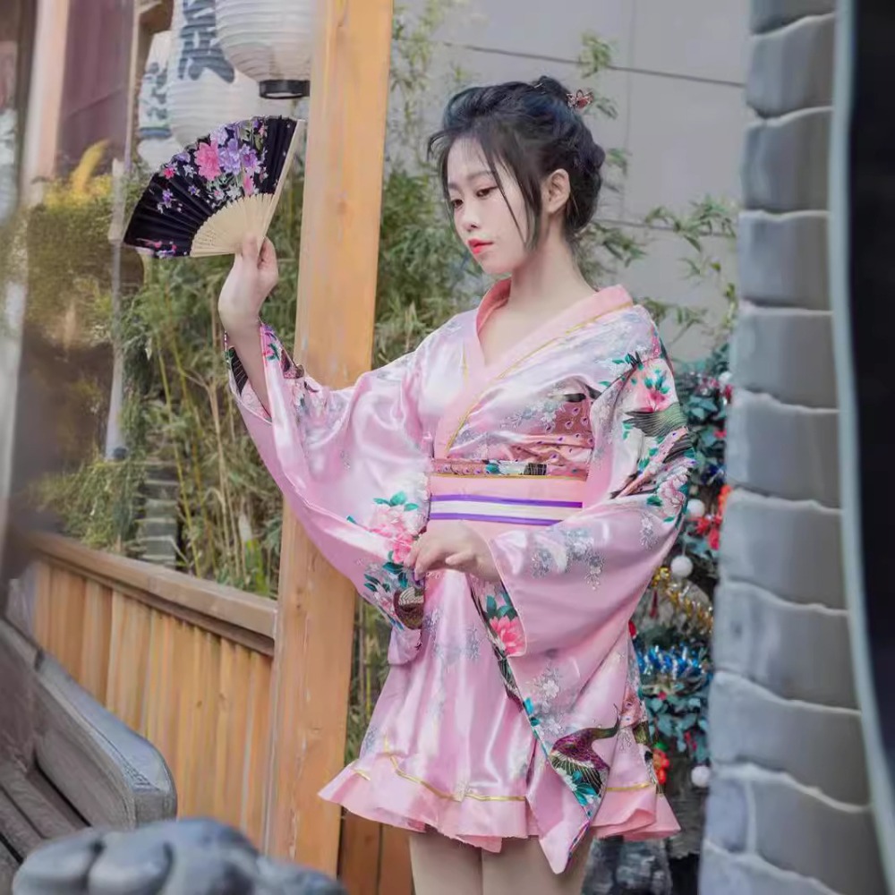 Women Red Formal Kimono Yukata - Women Formal Wear Photoshoot ulasan dan harga