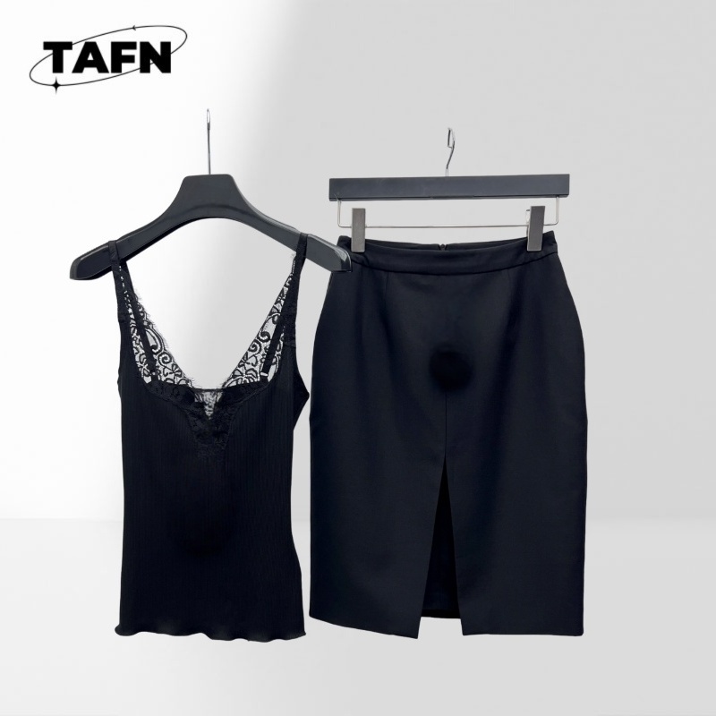 Fashion-Forward Women's Skirt  - Woman Formal Wear ulasan dan harga